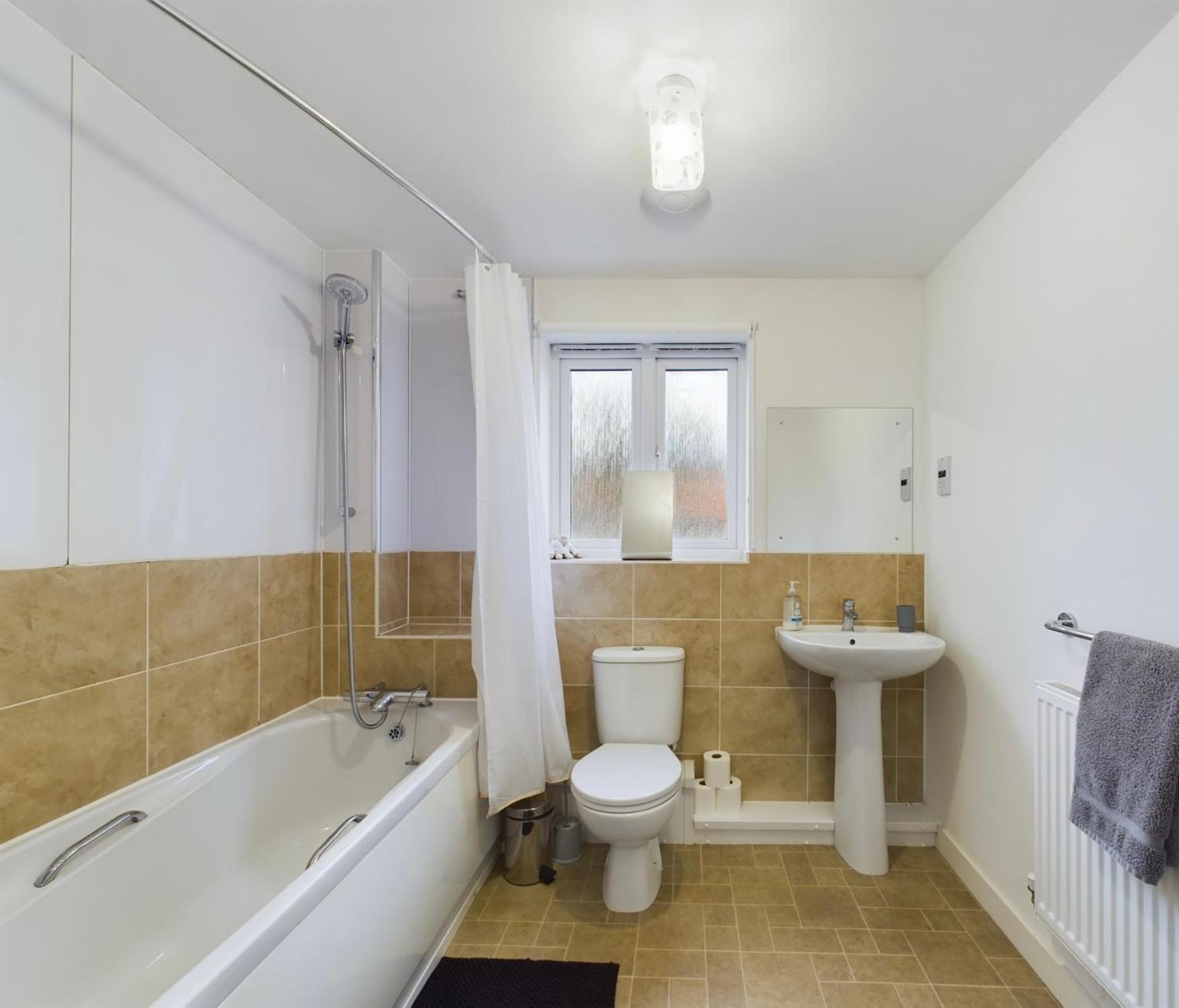 Modern 2 Bed City Apartment With Private Parking Swansea Eksteriør bilde